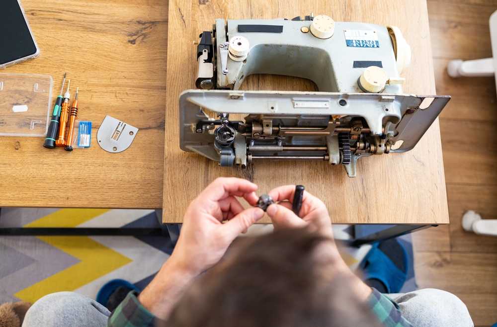 Basic maintenance of sewing machine (Valerien)